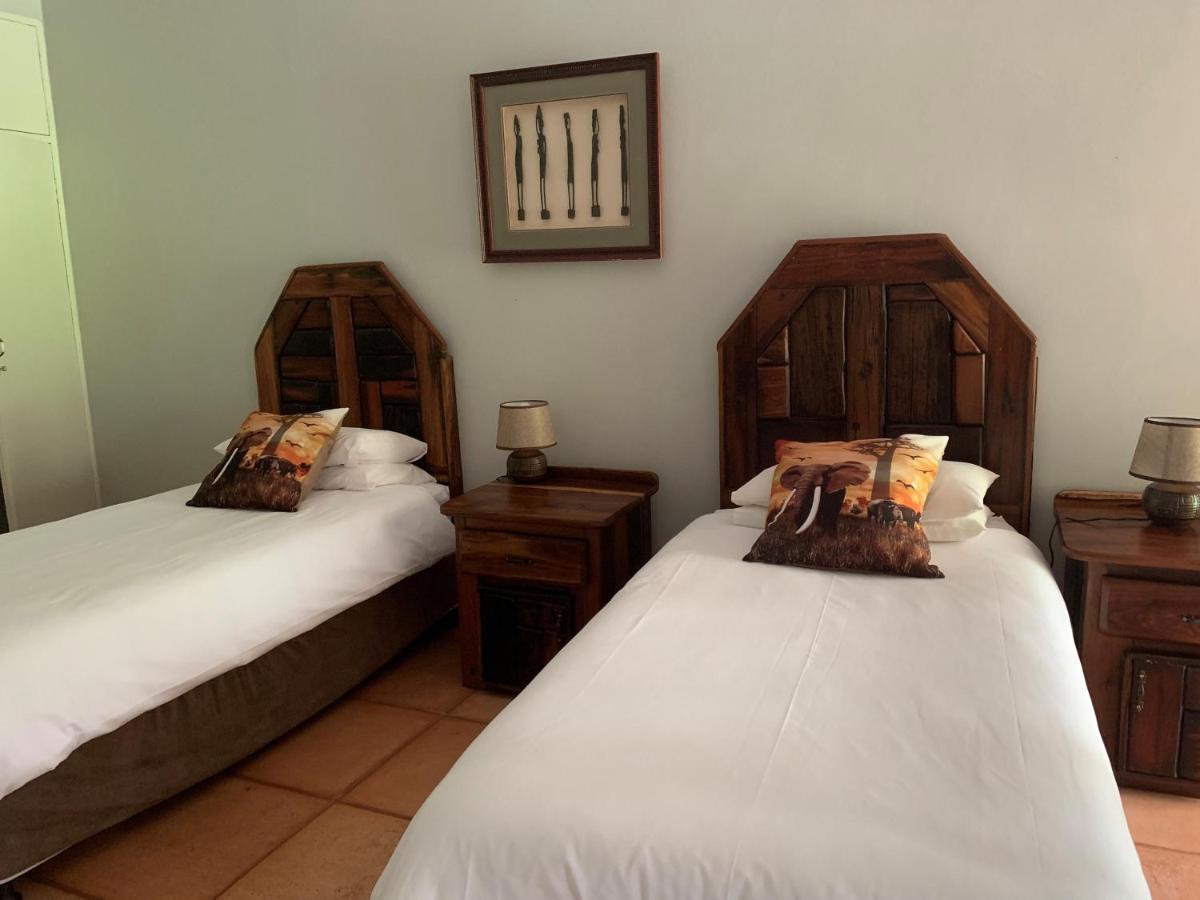 Kransberg Country Lodge Guest Farm Тхабазімбі Екстер'єр фото