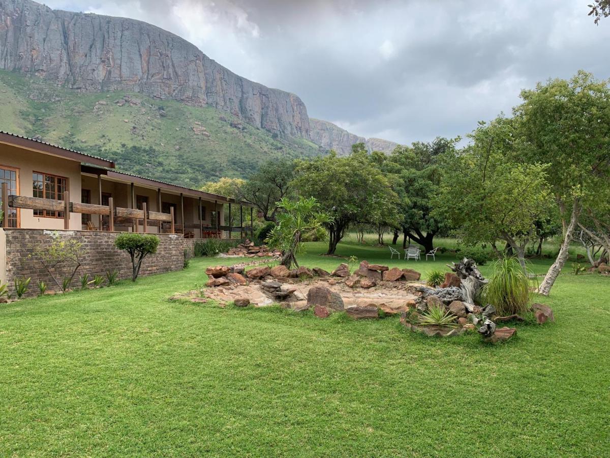 Kransberg Country Lodge Guest Farm Тхабазімбі Екстер'єр фото