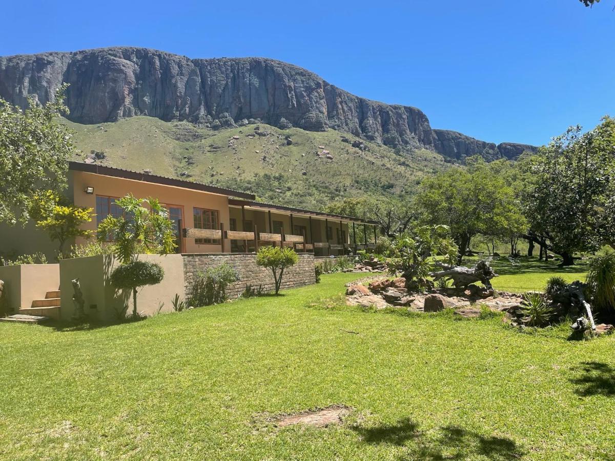 Kransberg Country Lodge Guest Farm Тхабазімбі Екстер'єр фото